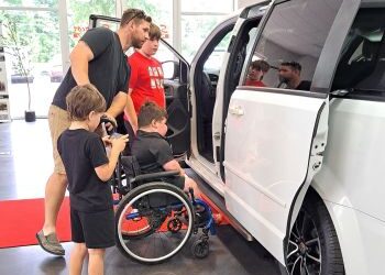 hackworth-family-red-carpet-van